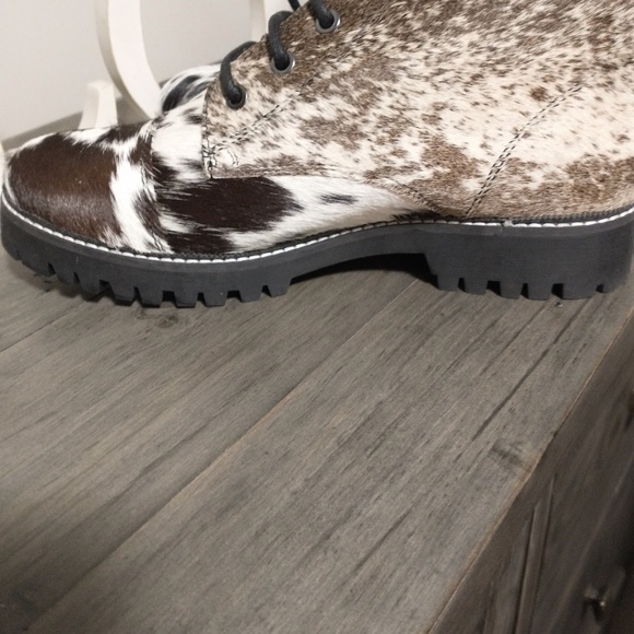 Myra Boots - Picture 3 of 8